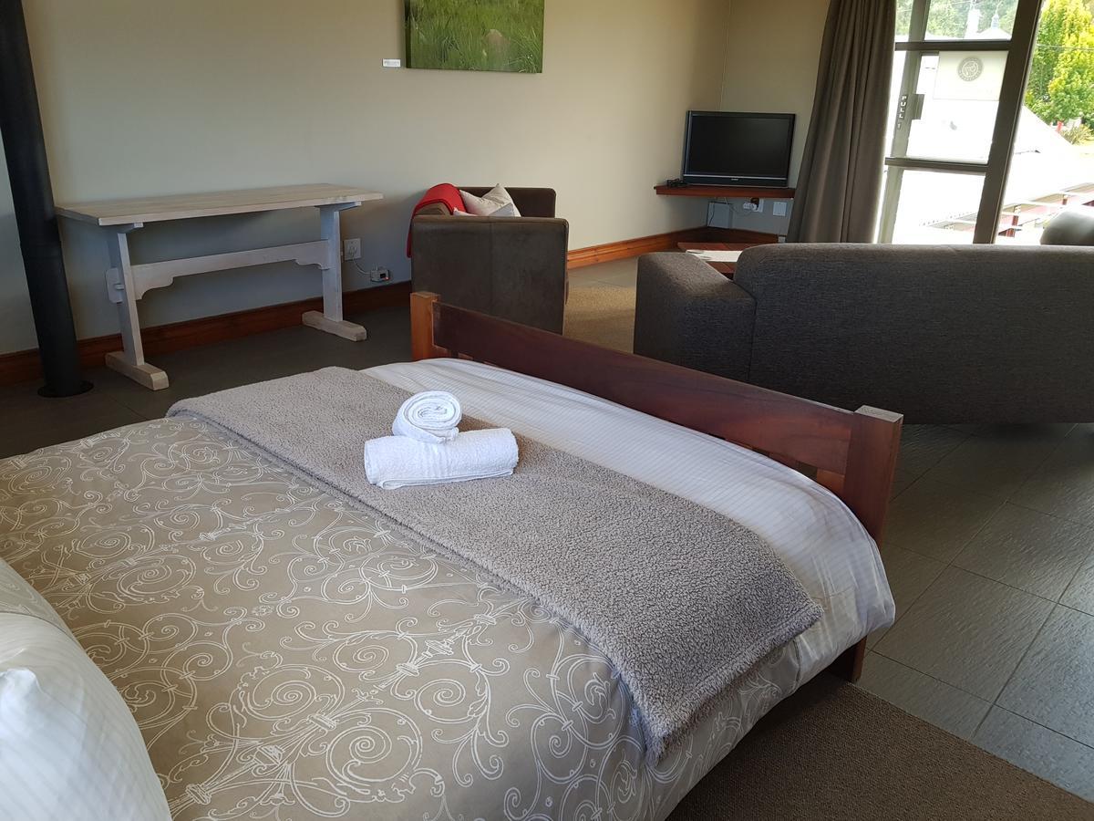 Stay@67 Apartments - Dullstroom Kültér fotó