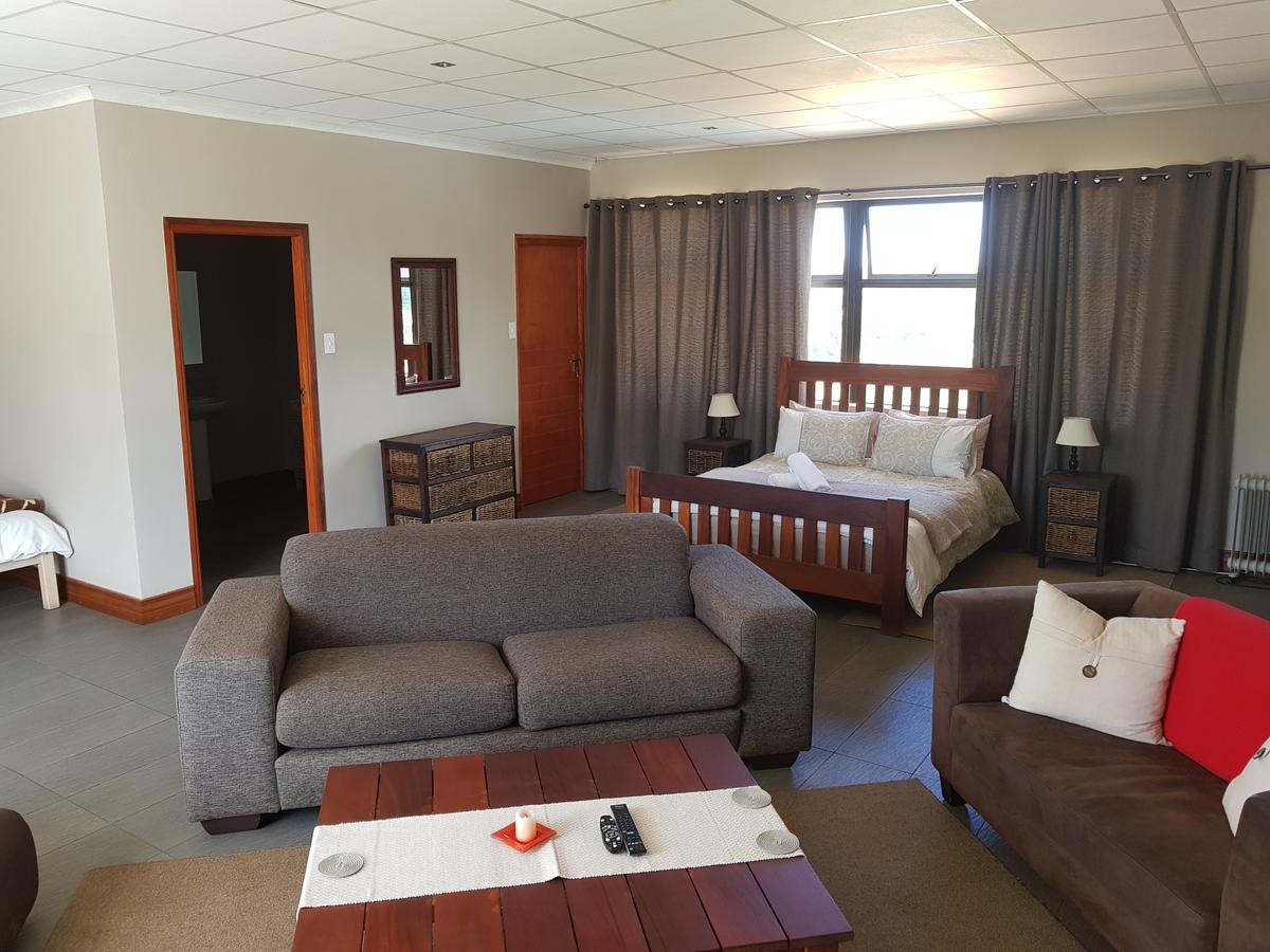 Stay@67 Apartments - Dullstroom Kültér fotó