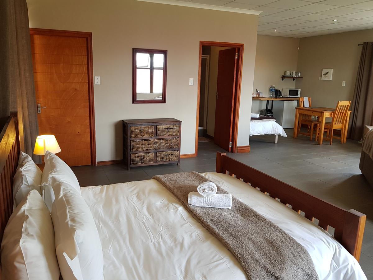 Stay@67 Apartments - Dullstroom Kültér fotó