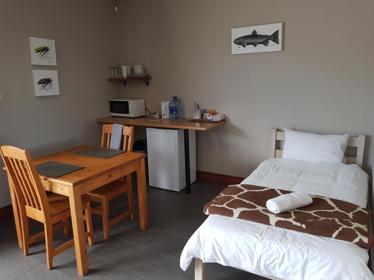 Stay@67 Apartments - Dullstroom Kültér fotó