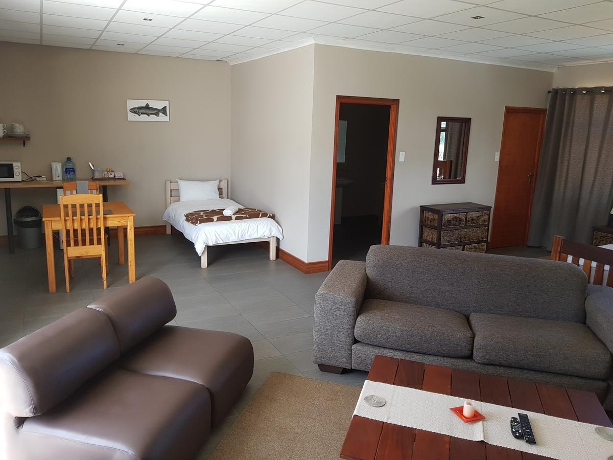 Stay@67 Apartments - Dullstroom Kültér fotó